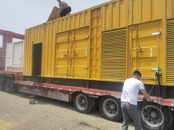 相山除了负载情况和发动机维护,还有哪些因素会影响 200kw 柴油发电机的油耗?