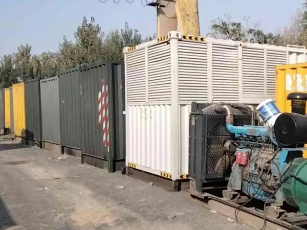 相山200KW柴油发电机机组每小时油耗是多少？