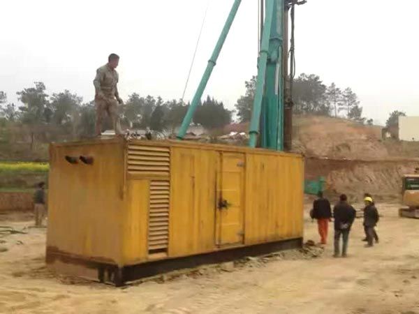 相山如何判断水冷式机油散热器密封件是否需要更换?